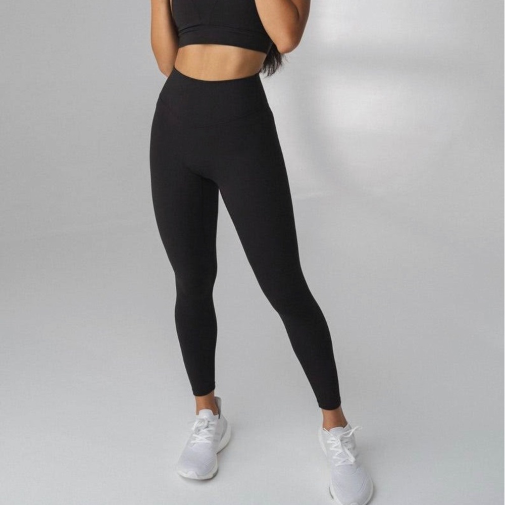 WORN TWICE Balance Athletica/Vitality Midnight Cloud Pant/Leggings (Size Large)